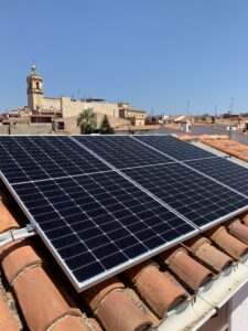 vista-placas-solares-cubierta-instalacion-castellon