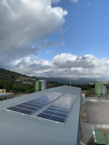 paneles-solares-granja-chapa-metalica-castellon