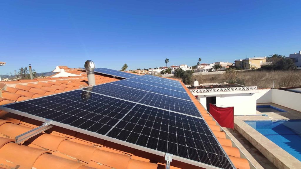 placas-solares-tejado-foto-vinaroz